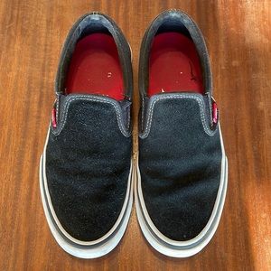 Vans black slides size 6.5 (boys)